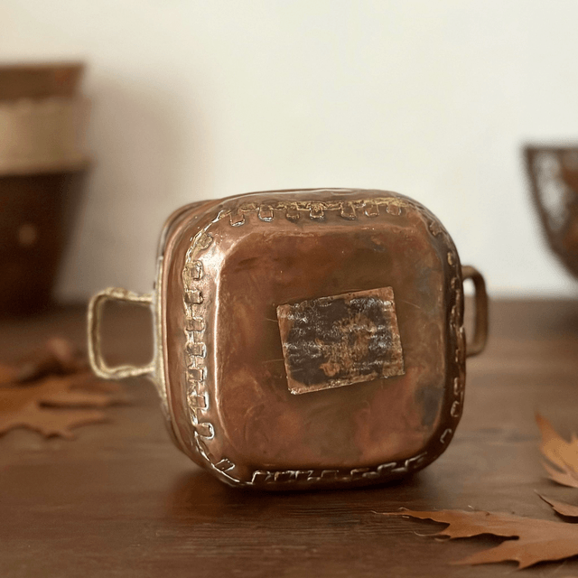 la petite jardinière en cuivre