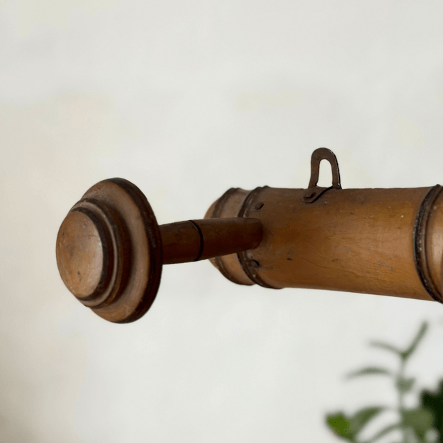 le porte-manteaux en bois