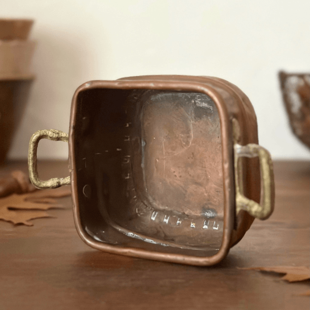 la petite jardinière en cuivre